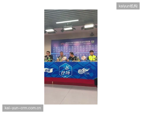 浙江队在两名外援伤停下逼平卫冕冠军，主帅罗斯的针对性战术部署限制了海港进攻。